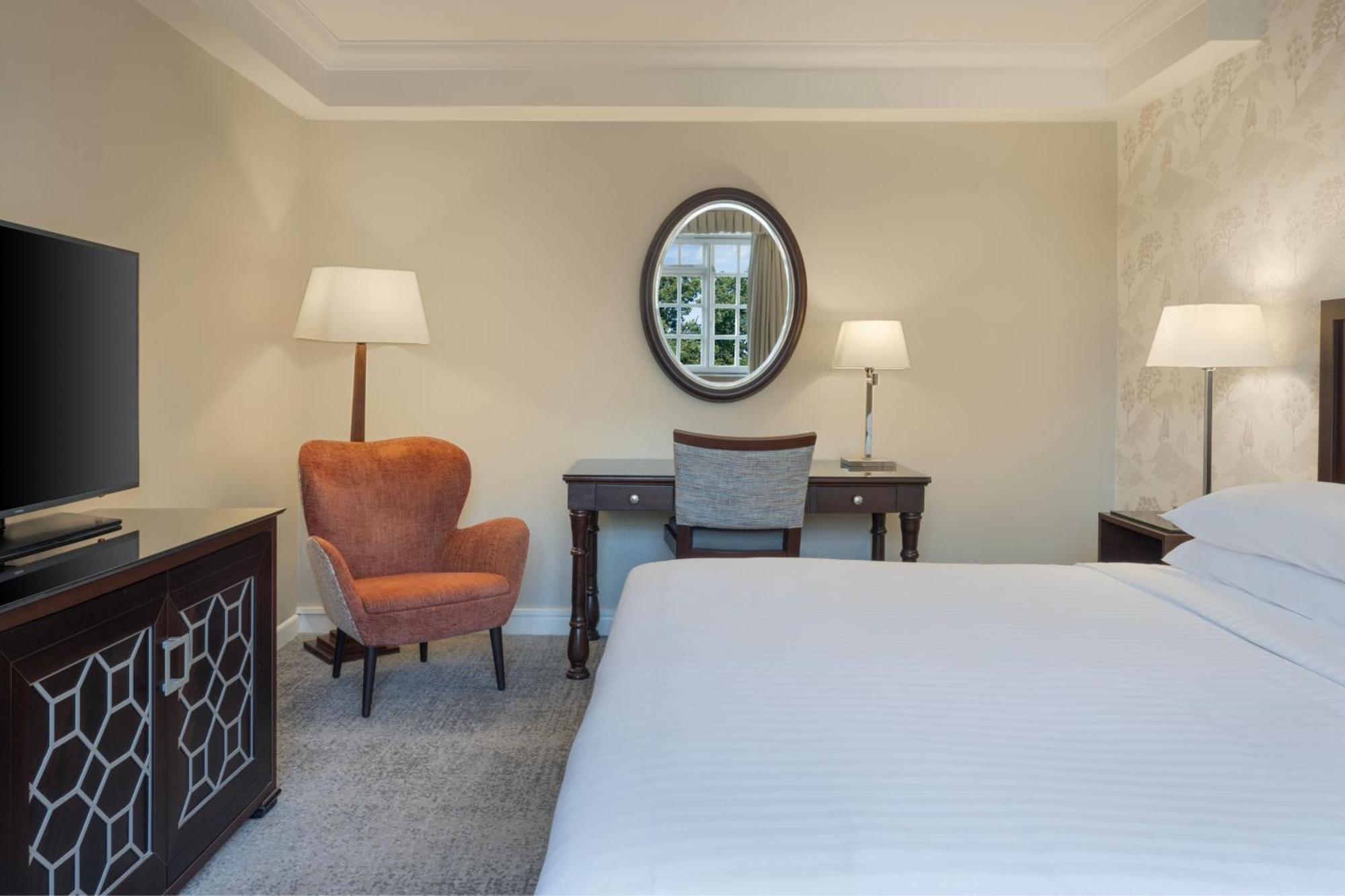 Отель Delta By Marriott St Pierre Country Club Mathern