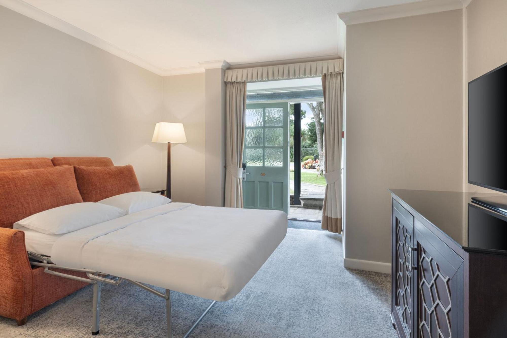 Отель Delta By Marriott St Pierre Country Club Mathern